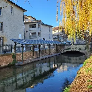 Le Nid De Marius Appartamento LʼIsle-sur-la-Sorgue